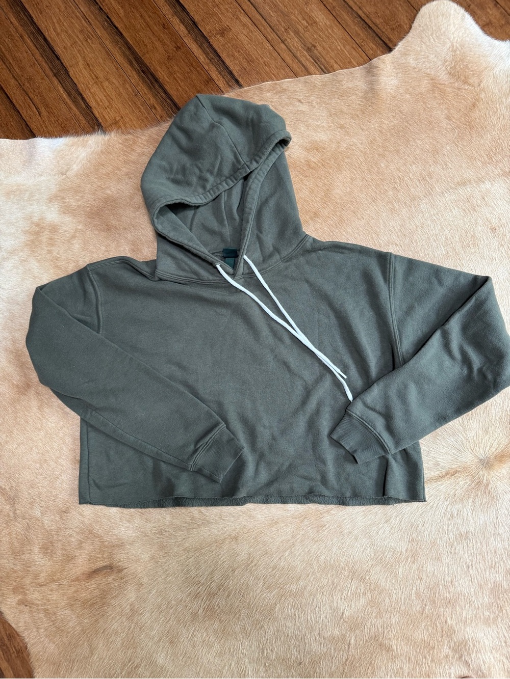 wild fable Cropped Hoodie in Olive with White Drawstrings